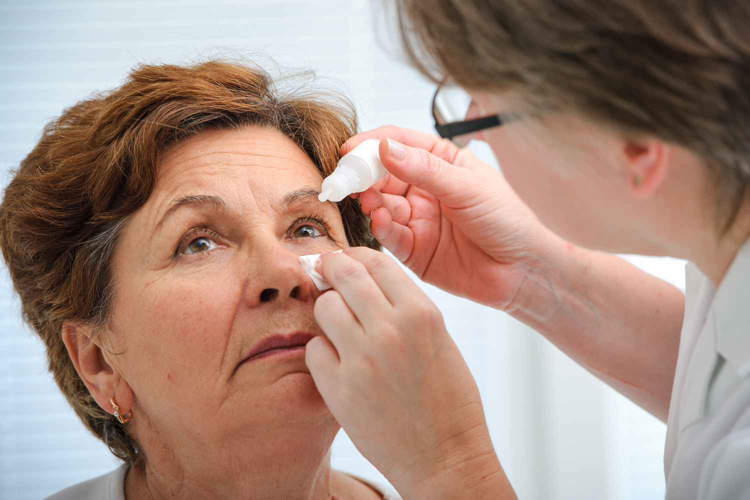 Effective Home Remedies for Dry Eyes