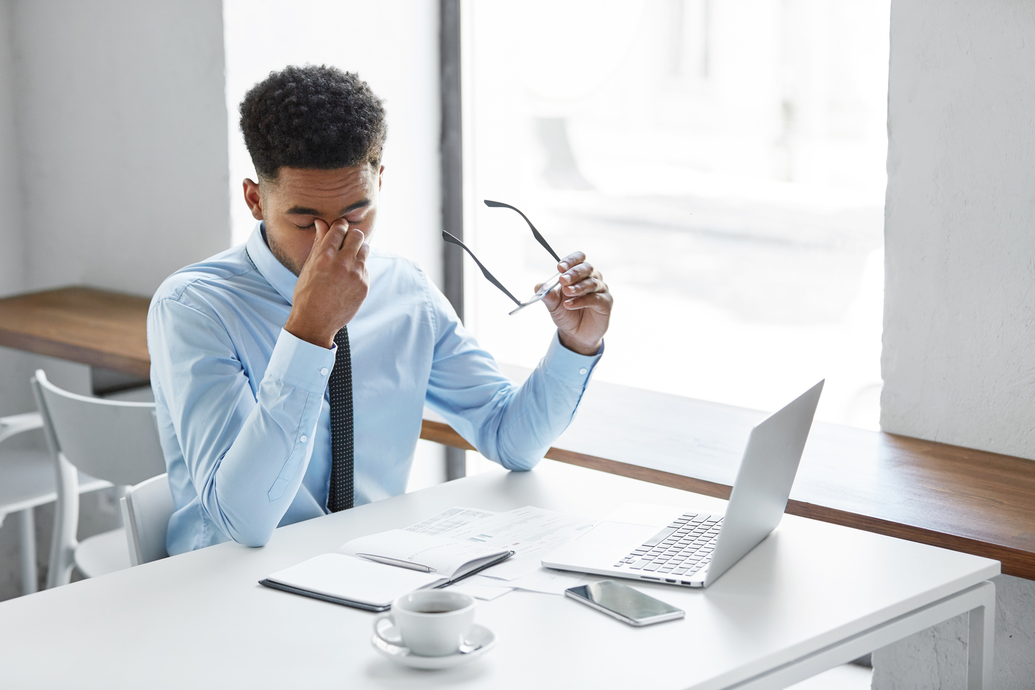 Early Symptoms and Main Cause of Ankylosing Spondylitis